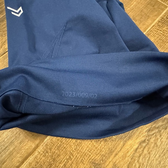 Oner effortless shorts in blue - Picture 3 of 4